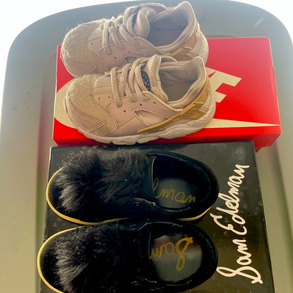 Bundle of cute sneakers Sam Edelman and Nike Huaraches